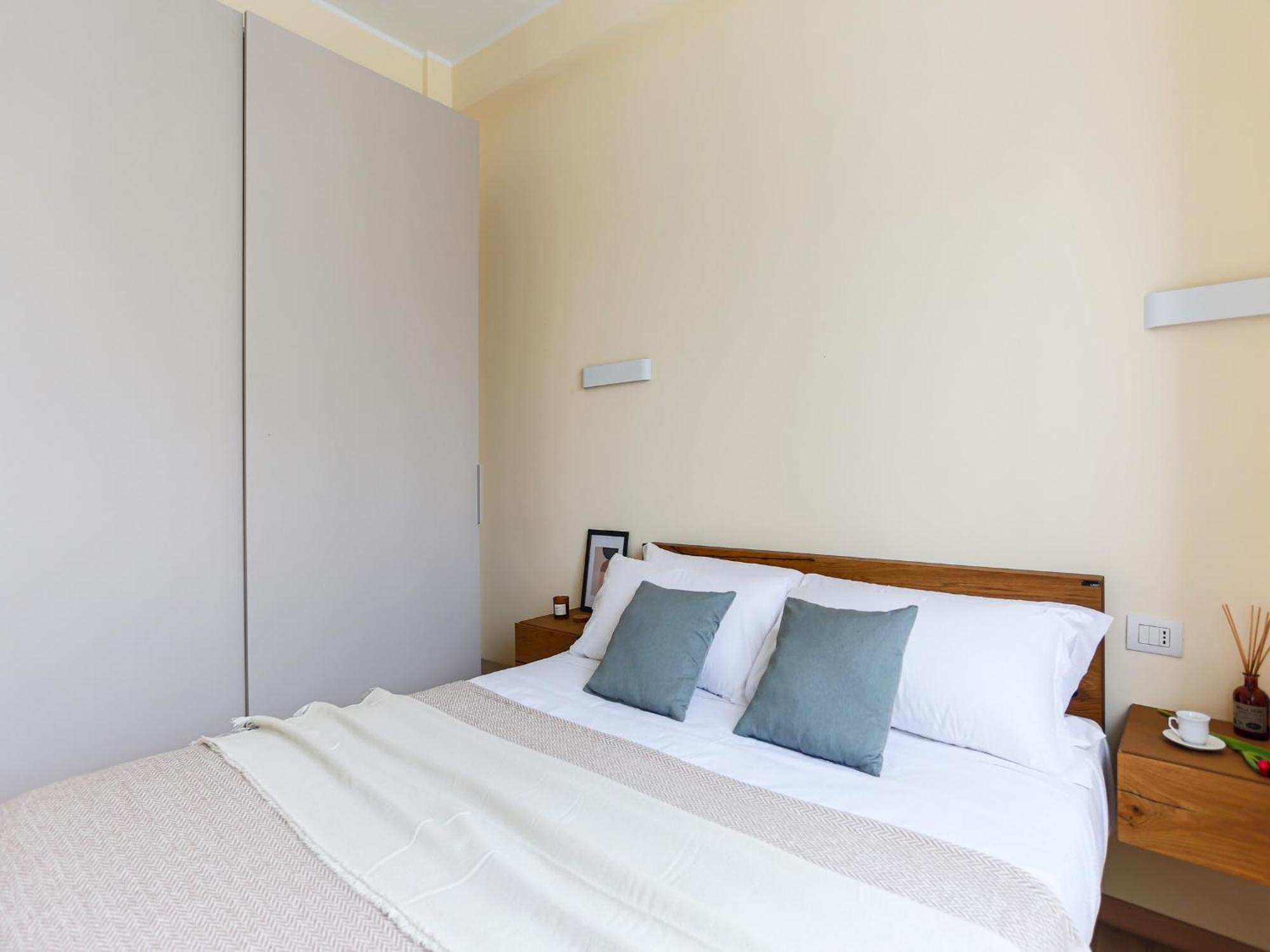 The Best Rent - Bright One-Bedroom Apartment In Corso Vittorio Emanuele II Milano Esterno foto