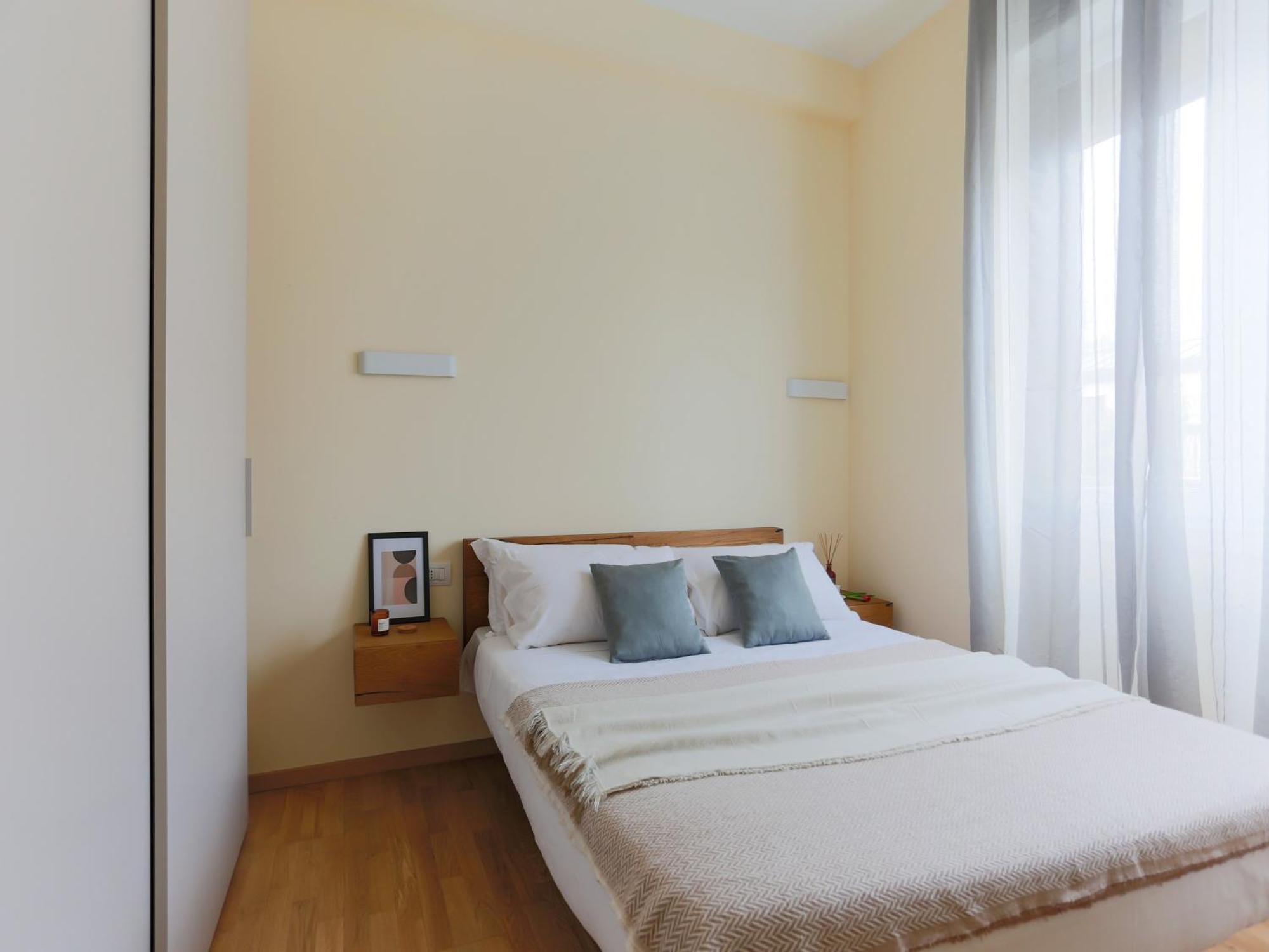 The Best Rent - Bright One-Bedroom Apartment In Corso Vittorio Emanuele II Milano Esterno foto